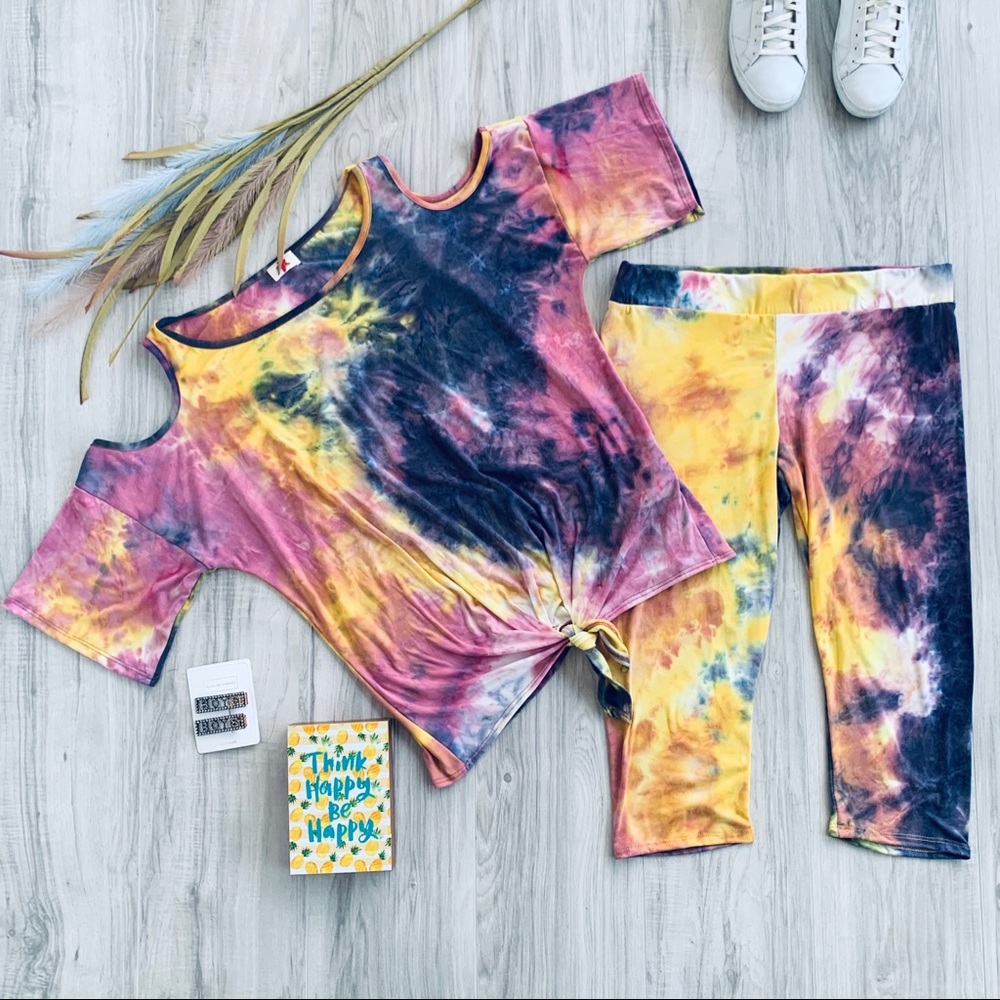 Plus Size Tie Dye Set | Curvy Sets | Capri Sets